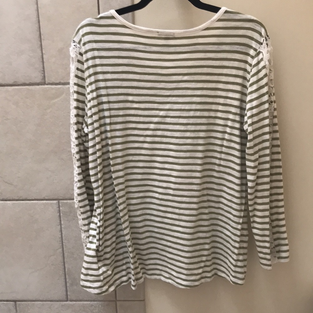 Hannah stripe with crochet tee - Picture 6 of 6